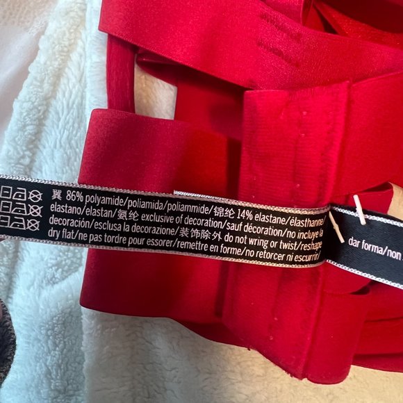 Victorias Secret Luxe Demi Strappy Bandage Cage Bra in red size 32DDD/F NWT - Picture 10 of 11